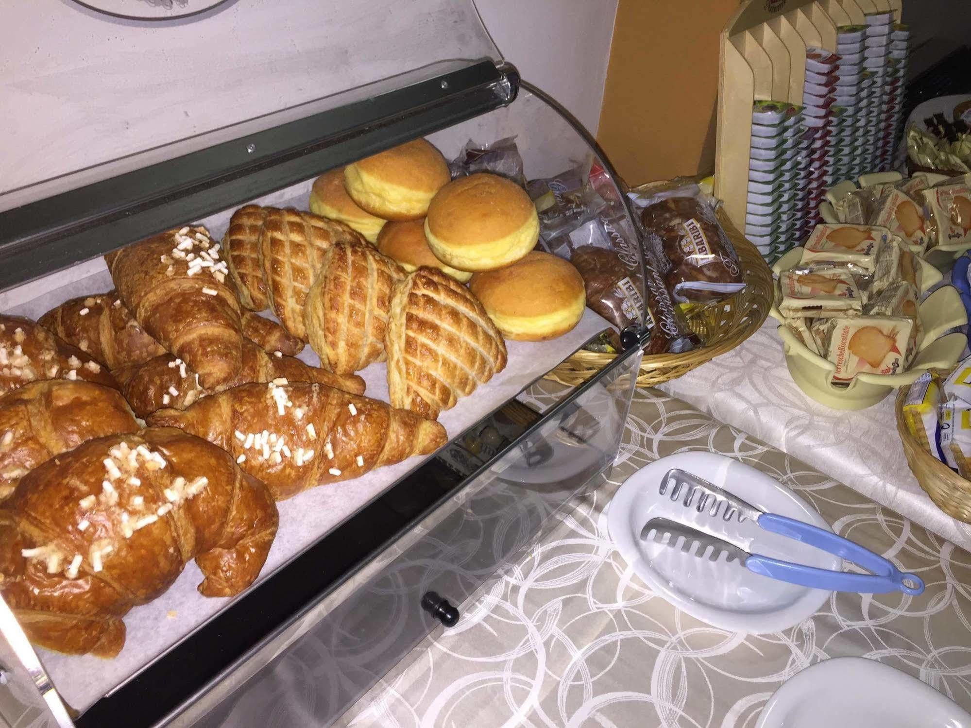 Orzihotel Hotel 3*