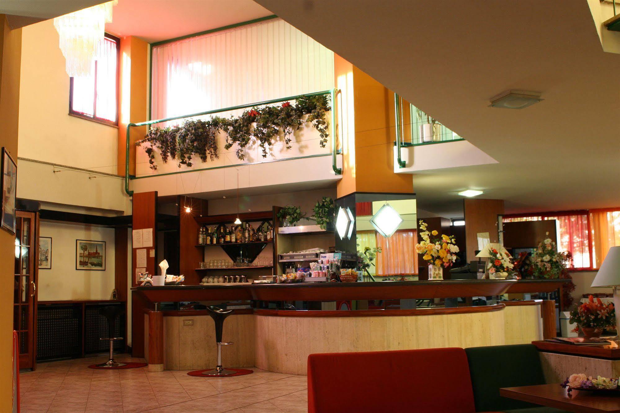 Orzihotel Hotel 3*