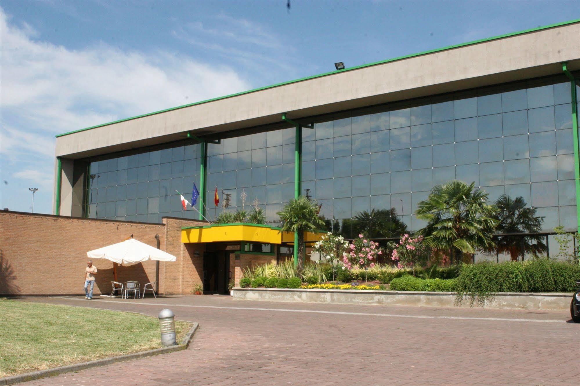 Orzihotel Hotel